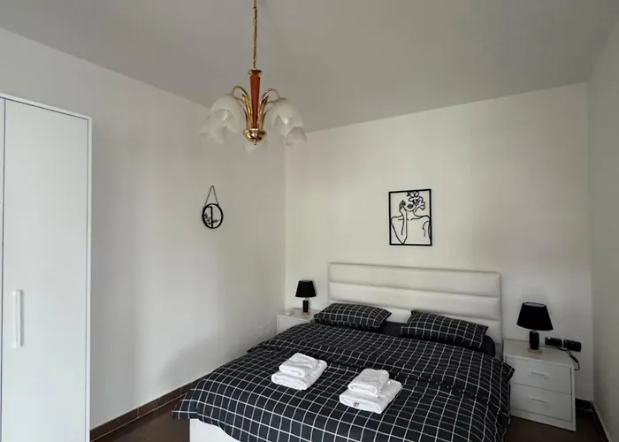 Denny\'S Apartment At Blloku